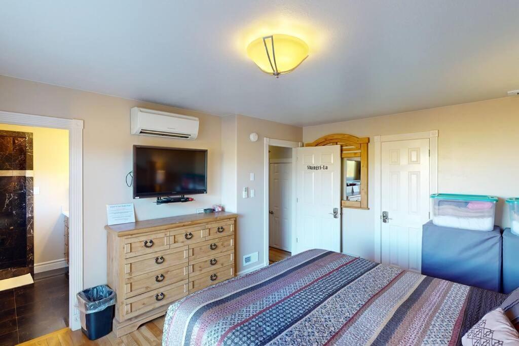 Tacit Shadow Resort Shangri-La King Suite, Gym, Coffee Bar, Hot-Tub, Free Laundry, Food Available Parowan Eksteriør billede